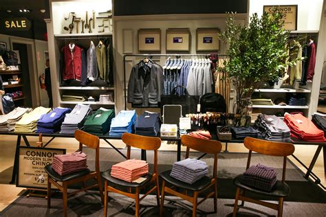 Club monoco - Learn about Club Monaco, a high-end casual collection owned by Ralph Lauren Corporation offering stylish dresses, shirts, pants and more.